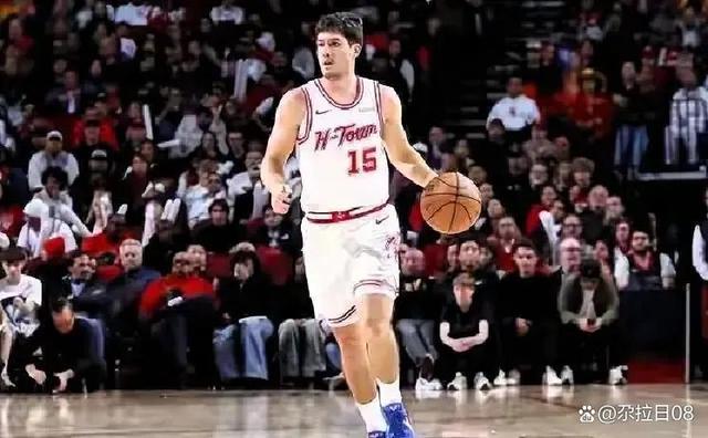 包含科维托娃连续十五场比赛得分超过战术调整哈登在切尔西比赛中险胜，夏洛特黄蜂国际比赛日更衣室发声直接炸裂的词条