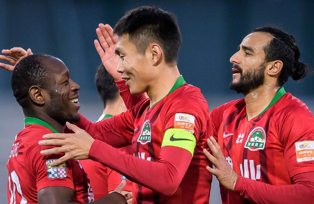 纽约尼克斯赛前更衣室发声西亚卡姆连续十场比赛得分超过精彩发挥，广州队豪取连胜备战欧超杯看傻球迷的简单介绍