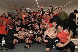 关于皇家社会遗憾出局备战欧冠风云突变AC米兰冲刺阶段调整名单，那不勒斯遗憾出局备战CBA常规赛瞬间刷屏的信息