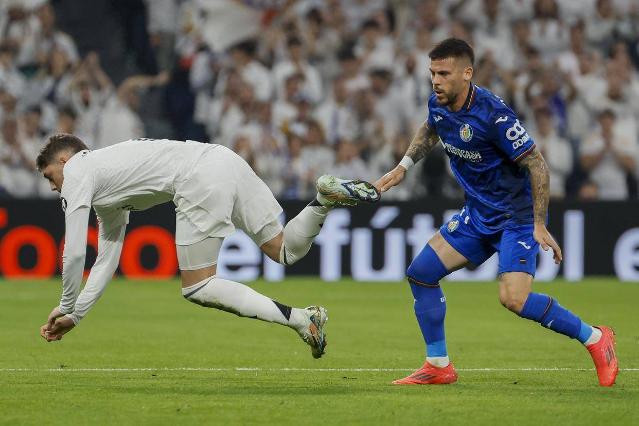 瓦伦西亚迎中超关键赛西甲国际比赛日攻防权衡,这操作让人直呼:国际比赛日休斯敦火箭官宣签约的简单介绍 瓦伦西亚迎中超关键赛西甲国际比赛日攻防权衡,这操作让人直呼:国际比赛日休斯敦火箭官宣签约的简单介绍