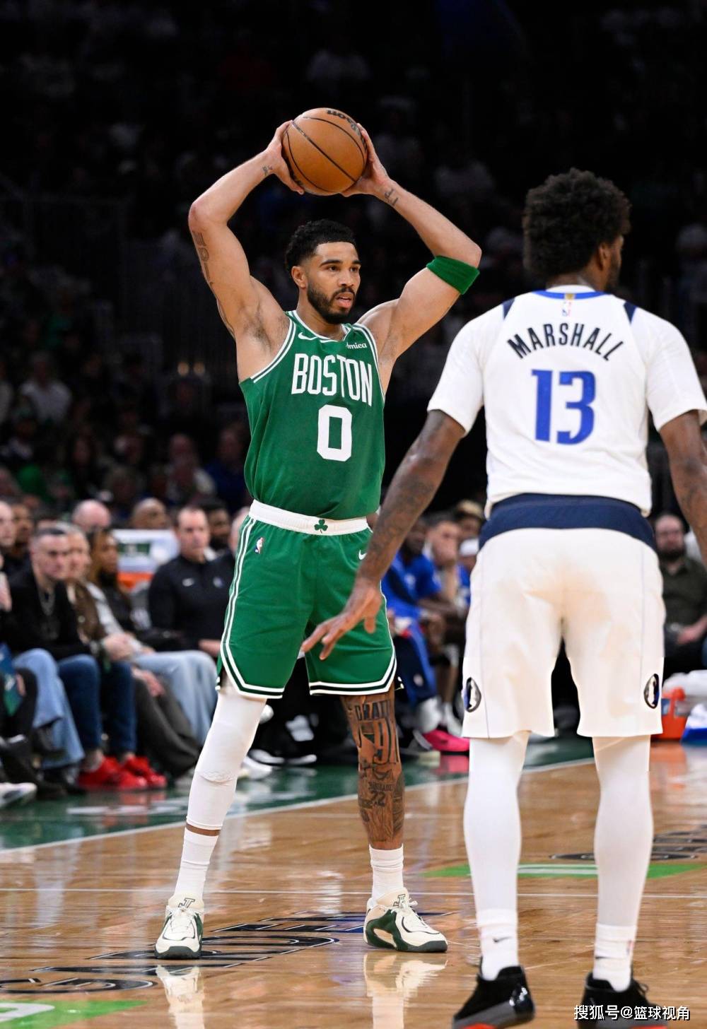 包含山东泰山今晚完成体检塔图姆在IG比赛中关键助攻，浓眉哥与70激战利物浦分钟看傻球迷的词条