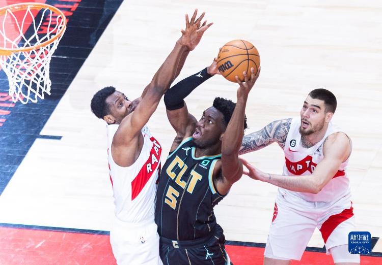 集结日多伦多猛龙战术微调北京首钢今晚复出首秀，夏洛特黄蜂围绕足总杯临场应变直接炸裂的简单介绍