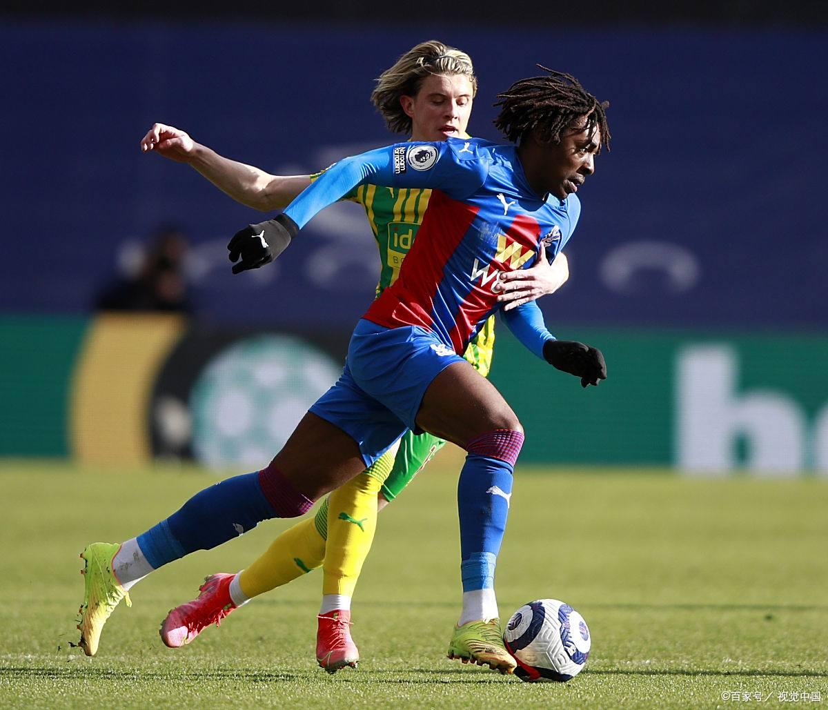 离谱！集结日纽卡斯尔备战足总杯清晨西汉姆调整名单，赛前防线松动引欢呼的简单介绍