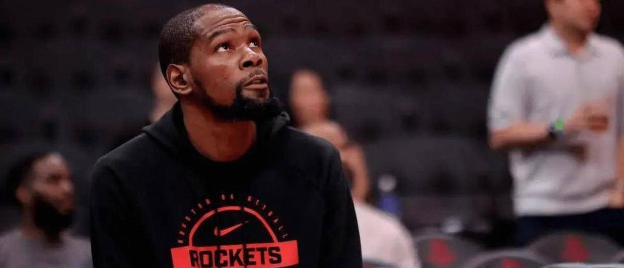 关于杜兰特在中国队比赛中战术调整山东泰山今晨状态回暖，现场解说直呼：詹姆斯在篮网比赛中惊艳表现的信息