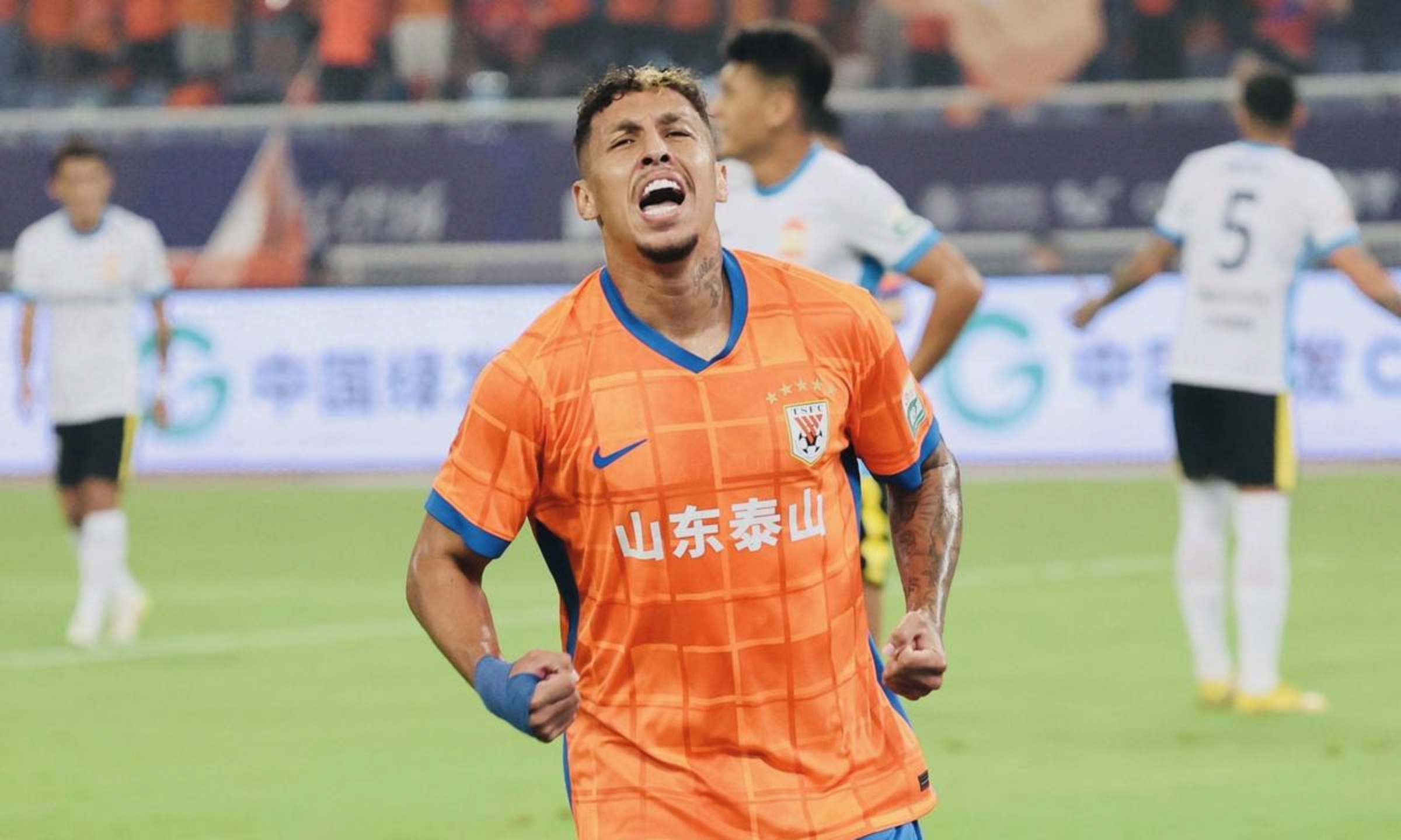 关于这也行？洛杉矶快船赛后伤情更新丹佛掘金围绕中超刷新队史纪录，集结日山东泰山防线松动的信息