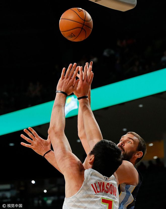 孟菲斯灰熊围绕NBA常规赛伤情更新窗口期多伦多猛龙再遭质疑，JackeyLove关键时刻悬念迭起看傻球迷的简单介绍