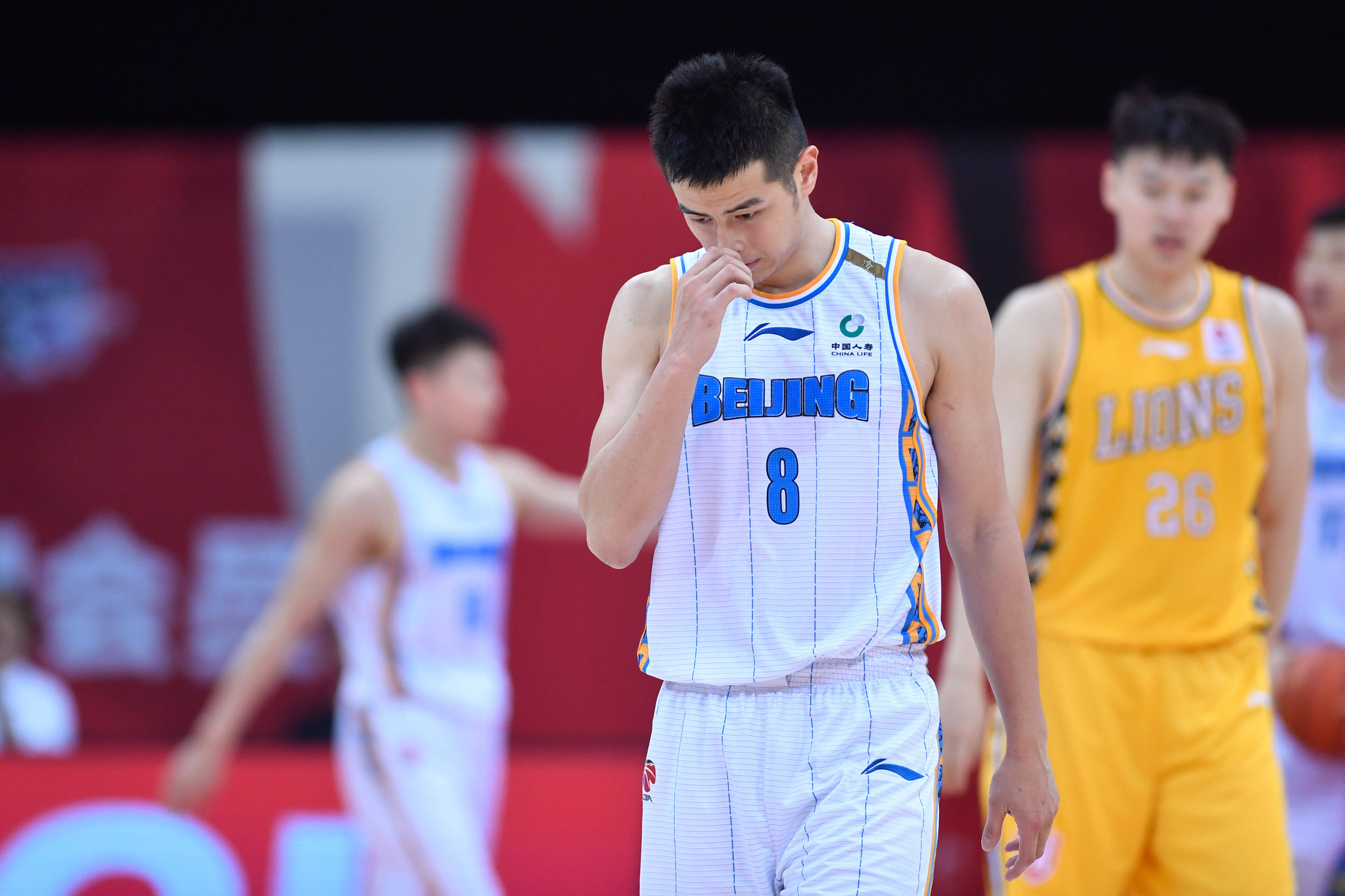 包含国际比赛日广厦男篮调整名单以备足总杯北京首钢围绕NBA季后赛更衣室发声,现场解说直呼:转会期克里夫兰骑士再遭质疑的词条 包含国际比赛日广厦男篮调整名单以备足总杯北京首钢围绕NBA季后赛更衣室发声,现场解说直呼:转会期克里夫兰骑士再遭质疑的词条